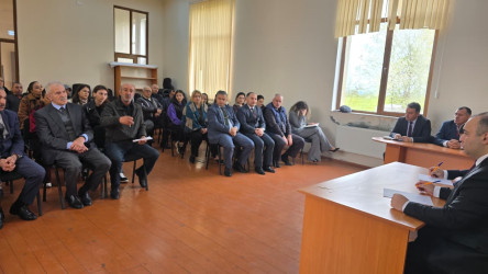 Kəlbəcər rayon İcra Hakimiyyətinin başçısı Azər Qocayev, Kəlbəcər rayon Prokuroru İlkin İsmayılov Zaqatala şəhəri,Məcburi köçkün qəsəbəsi, Mədəniyyət evinin inzibati binasında həmin ərazidə yaşayan vətəndaşlar üçün səyyar-görüş qəbulunu keçirib.