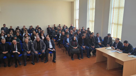 Kəlbəcər rayon İcra Hakimiyyətinin başçısı Azər Qocayev Mingəçevir şəhəri ərazisində yaşayan vətəndaşlar üçün səyyar-görüş qəbulunu keçirib.