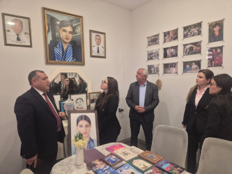 Milli Qəhrəman Hökümə Əliyevanın ailəsi ziyarət edilib.